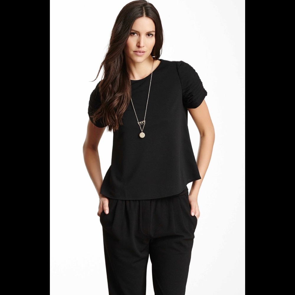 Textured Sleeve Top